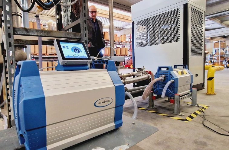 Two chemistry diaphragm pumps support the drying of silica aerogel at ENERSENS. Two chemistry diaphragm pumps support the drying of silica aerogel at ENERSENS.